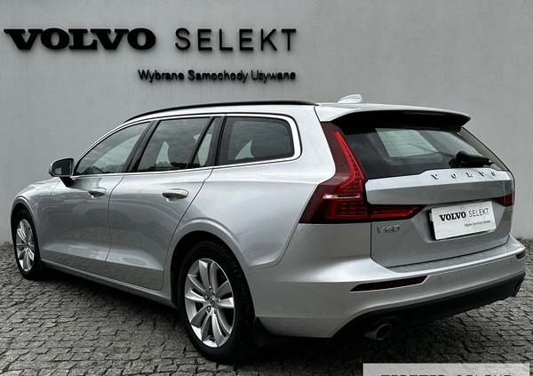 Volvo V60 cena 149900 przebieg: 30000, rok produkcji 2021 z Dynów małe 436
